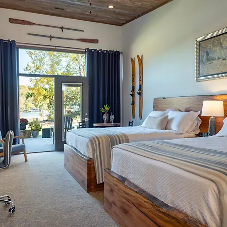 Pebble Bay Club Suites